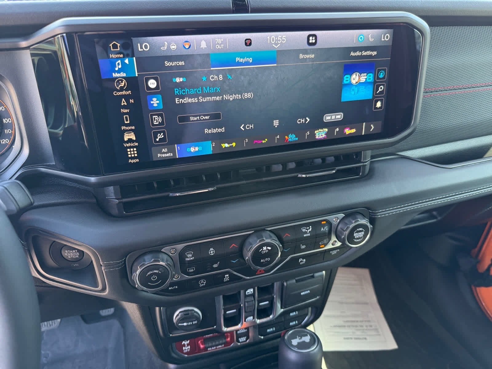 Used 2025 Jeep Wrangler Unlimited Rubicon AWD/4WD image 19