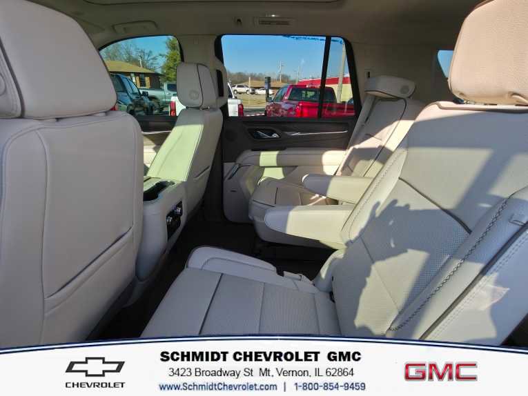 Used 2024 GMC Yukon Denali image 13