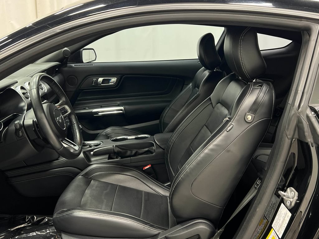 Used 2019 Ford Mustang GT Premium w/ Equipment Group 401A RWD image 13