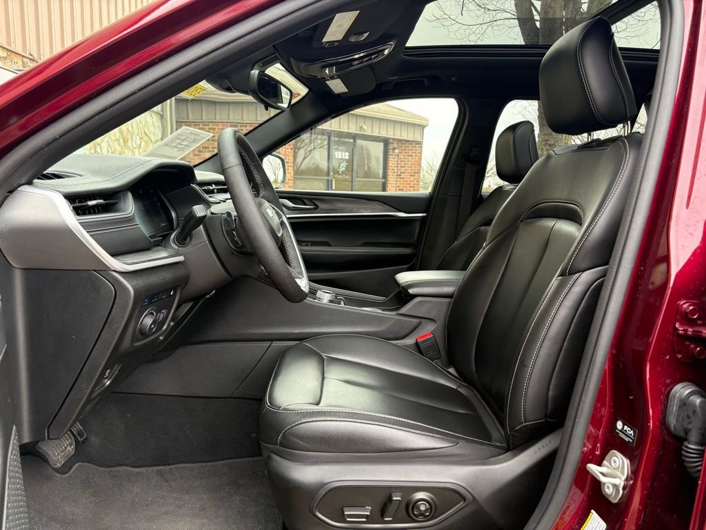 Used 2024 Jeep Grand Cherokee Limited 4xe image 20