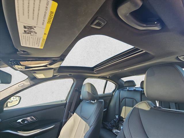 Used 2023 BMW 330i Sedan w/ Convenience Package RWD image 11