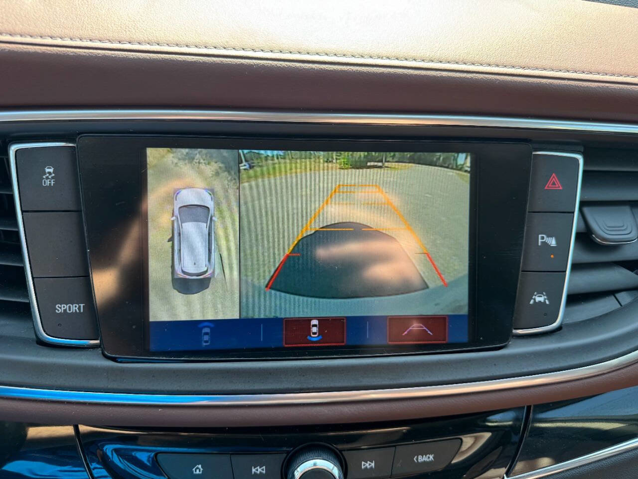 Used 2018 Buick Enclave Avenir w/ Avenir Technology Package image 23