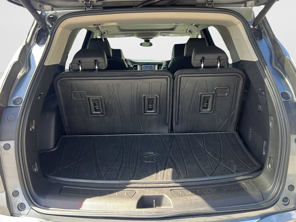 Used 2020 Buick Enclave Avenir w/ Avenir Technology Package AWD/4WD image 9