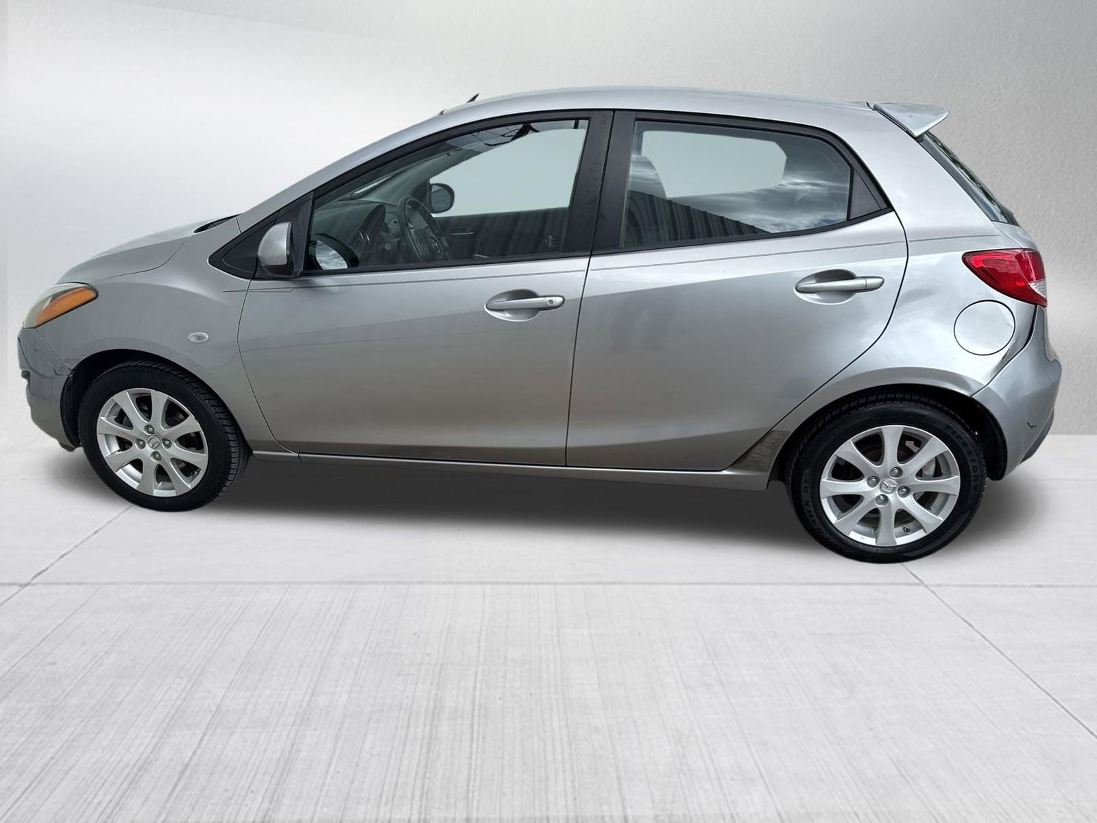 Used 2011 MAZDA MAZDA2 Touring image 5