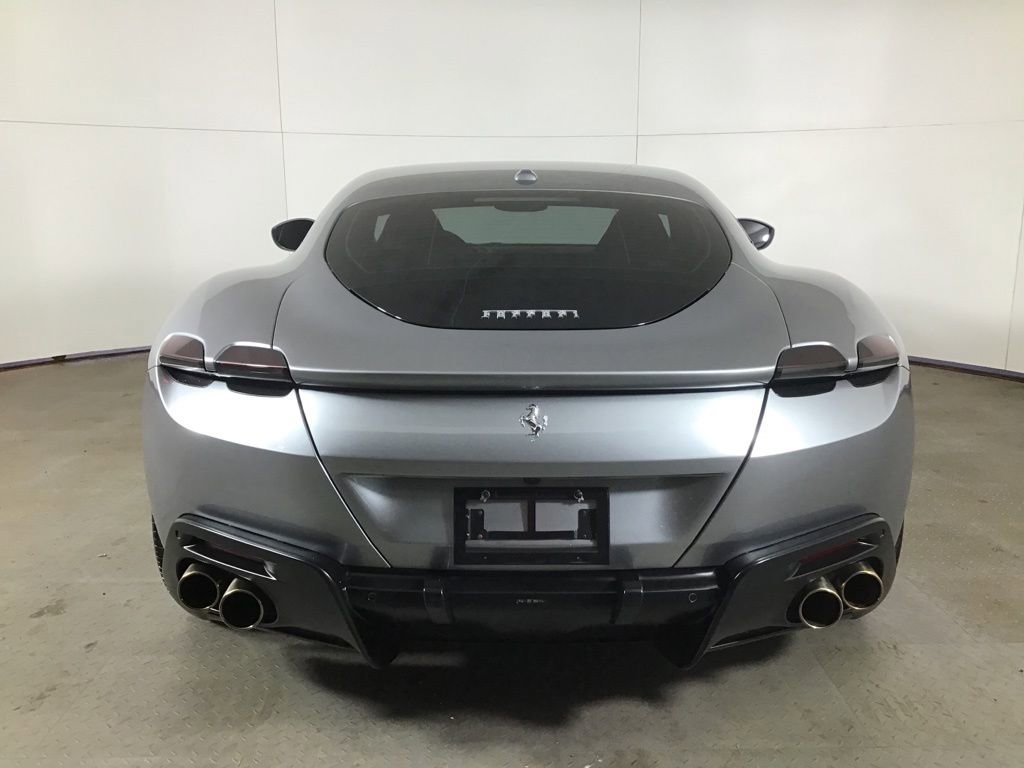 Used 2022 Ferrari Roma image 6
