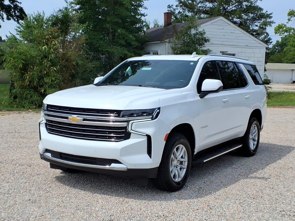 Used 2024 Chevrolet Tahoe LT RWD image 3