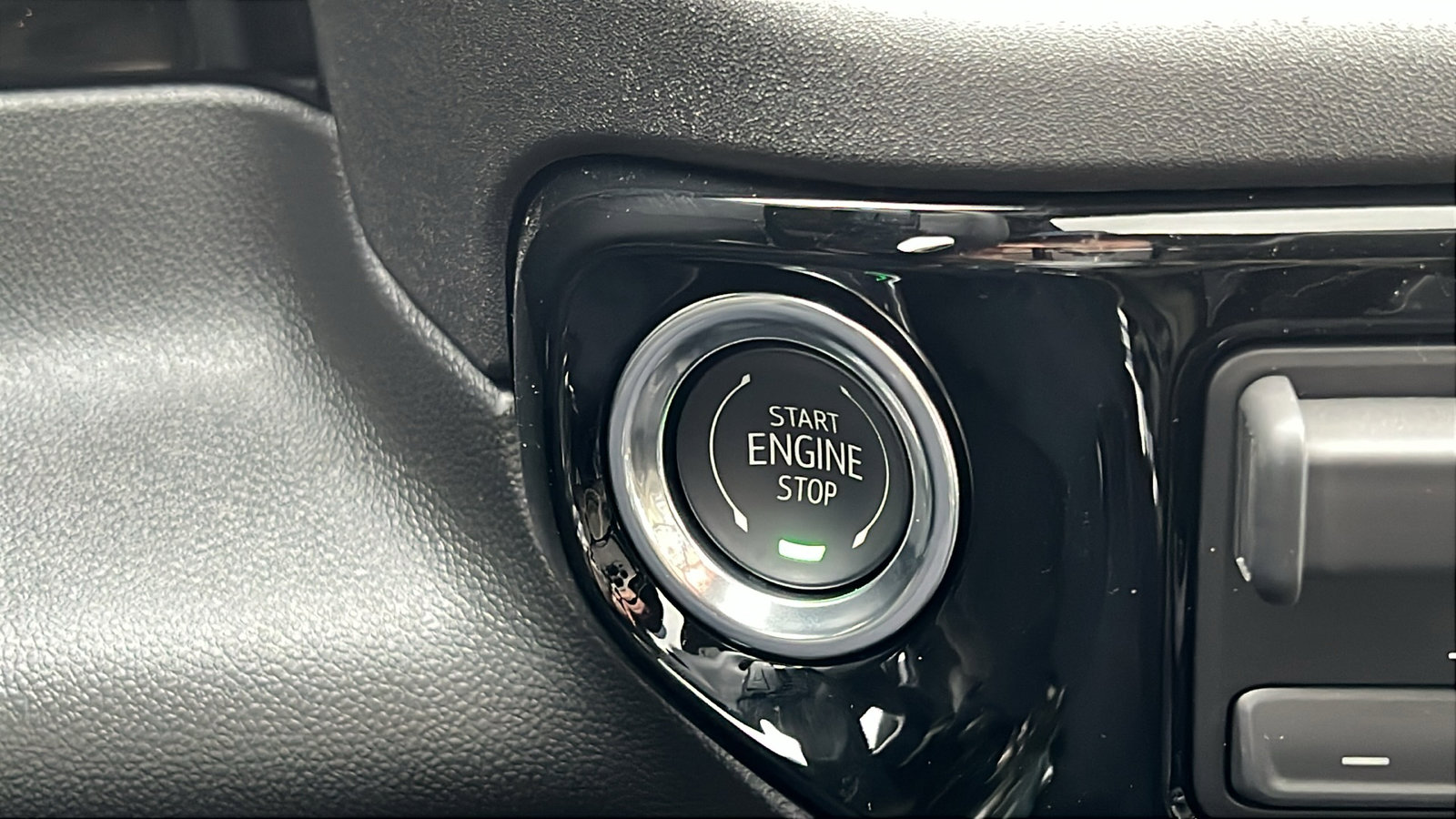 New 2026 Chevrolet Silverado 1500 ZR2 image 31