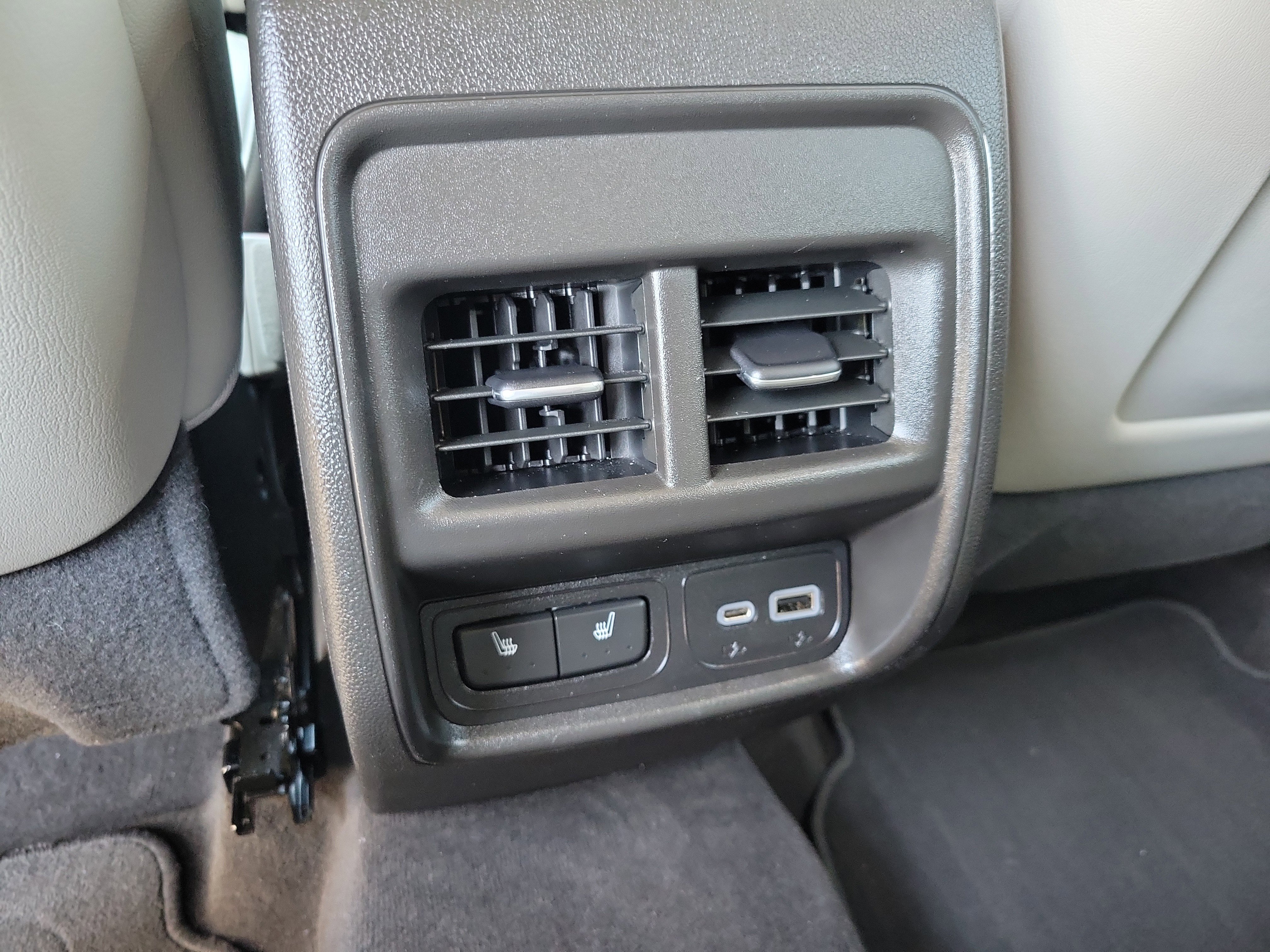 Certified 2022 Cadillac XT4 Premium Luxury w/ Technology Package image 15