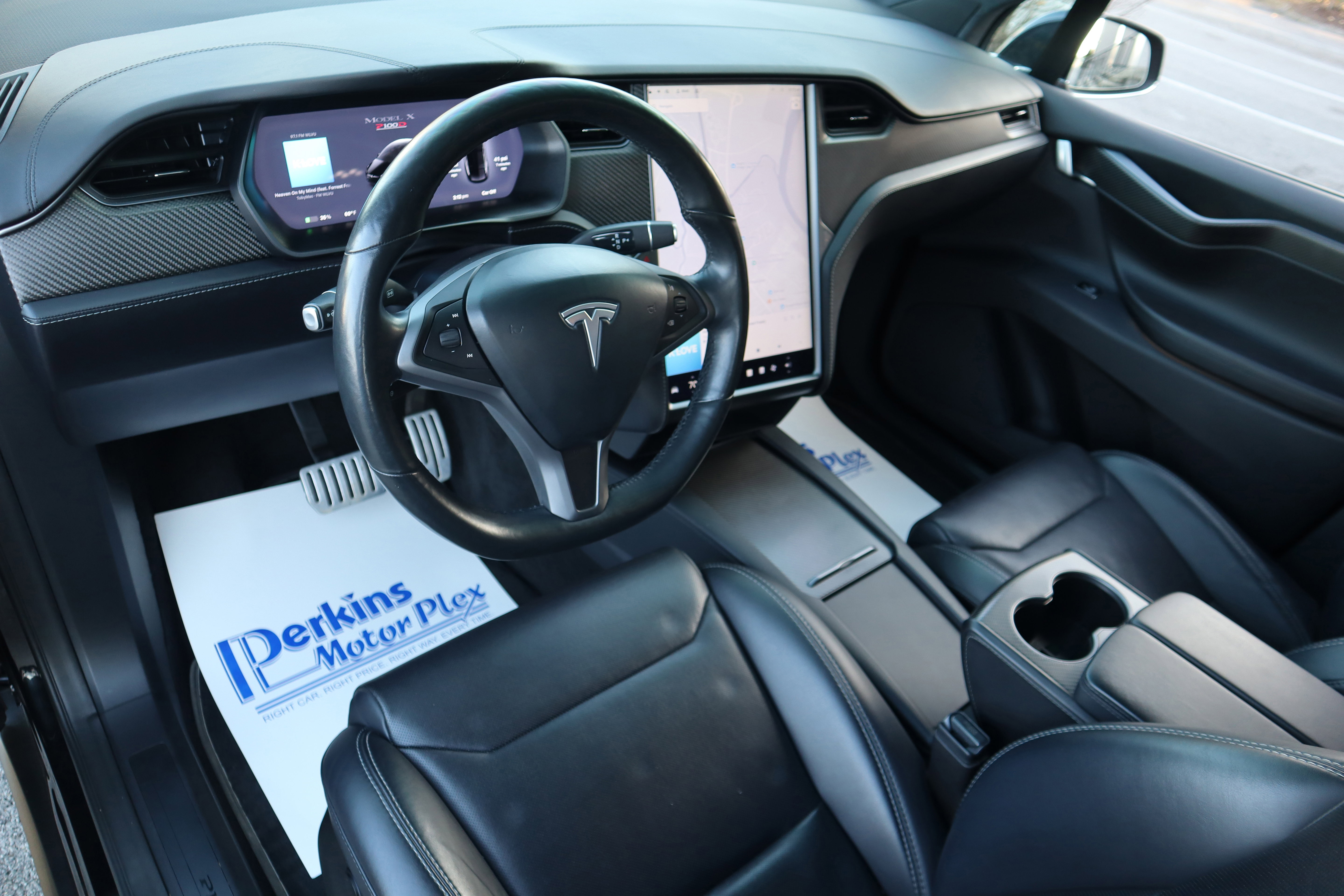 Used 2018 Tesla Model X P100D image 24