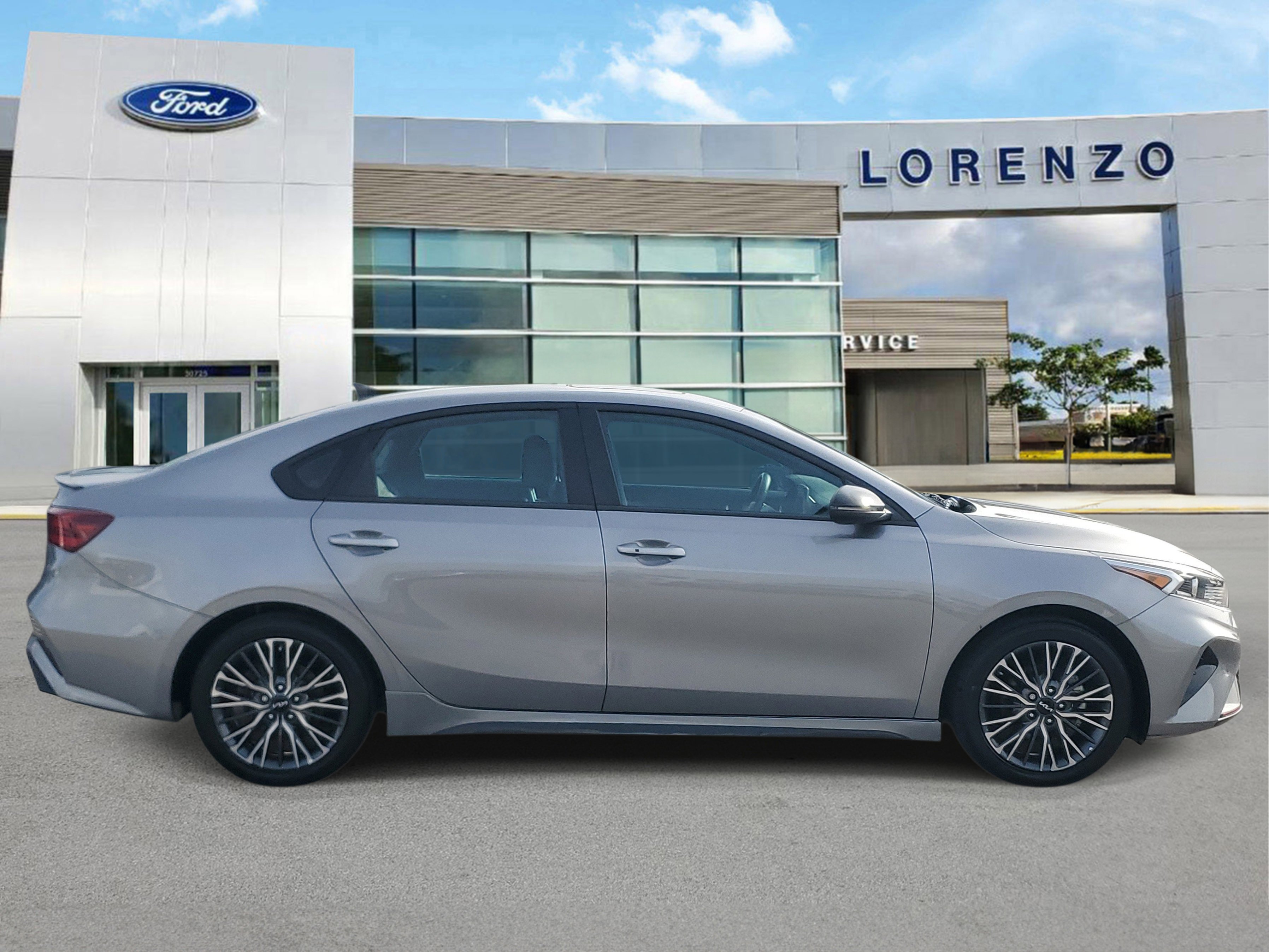 Used 2024 Kia Forte GT-Line w/ GT-Line Premium Package image 2