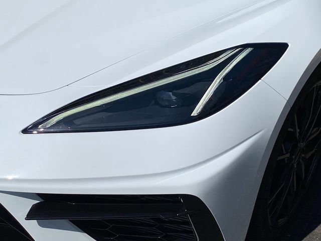 Used 2025 Chevrolet Corvette Stingray Convertible w/ Z51 Performance Package image 5