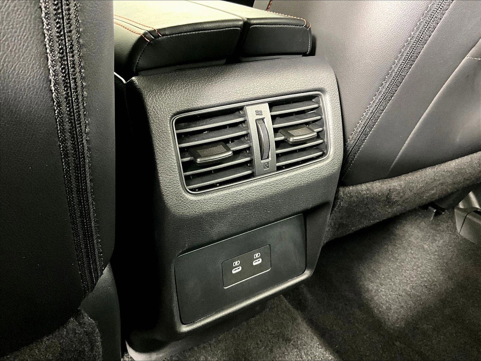 Certified 2025 Nissan Rogue SV AWD/4WD image 10