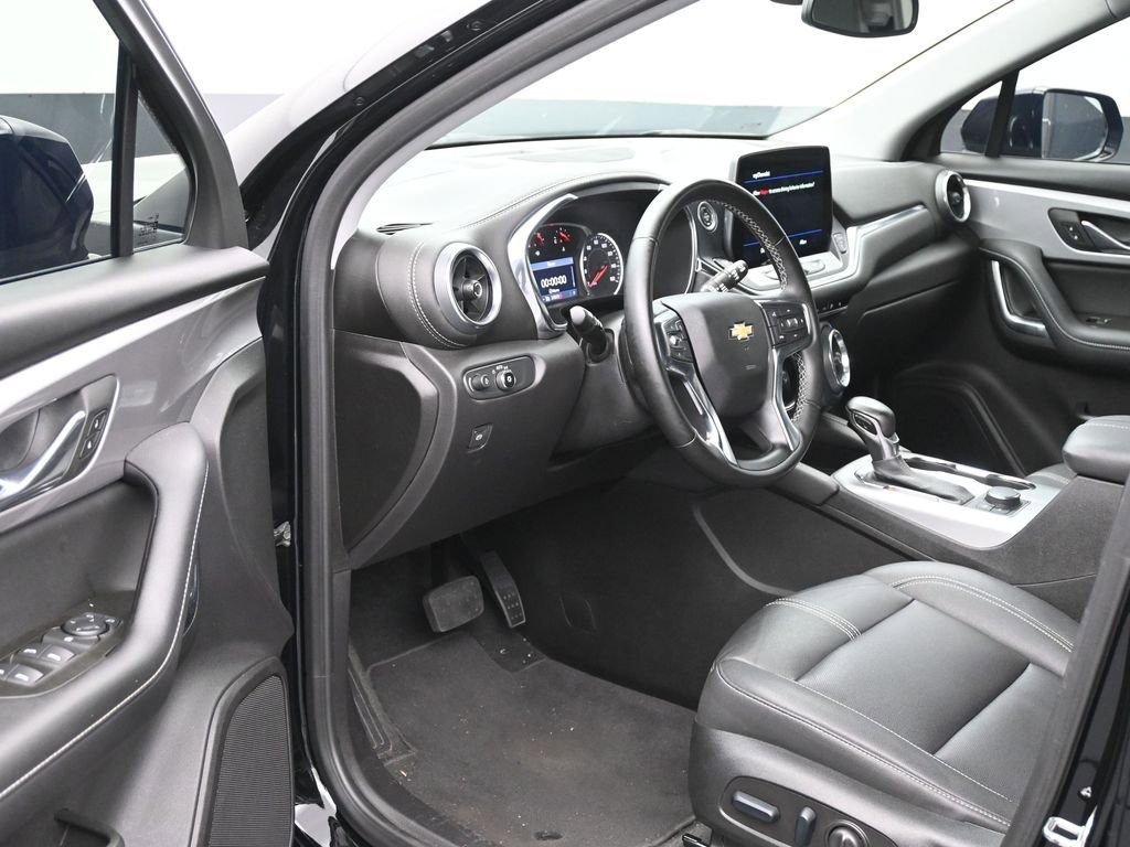 Used 2024 Chevrolet Blazer LT w/ Redline Edition image 11