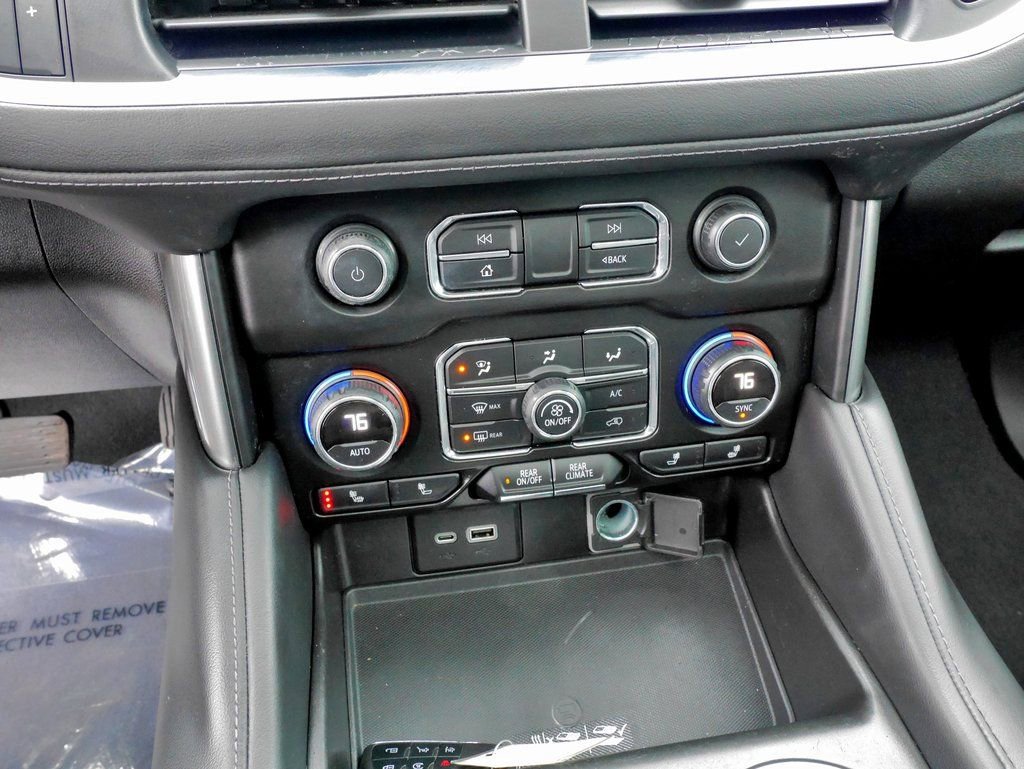 Used 2021 Chevrolet Tahoe Z71 w/ Z71 Signature Package image 28