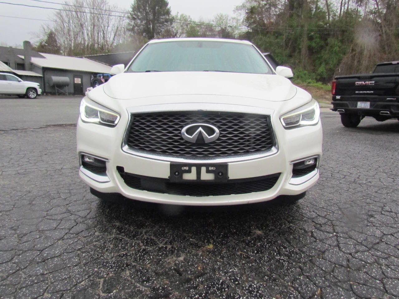 Used 2017 INFINITI QX60 Luxe image 2