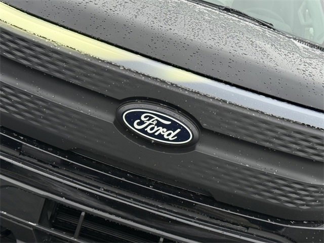 New 2025 Ford F150 Lightning XLT image 3
