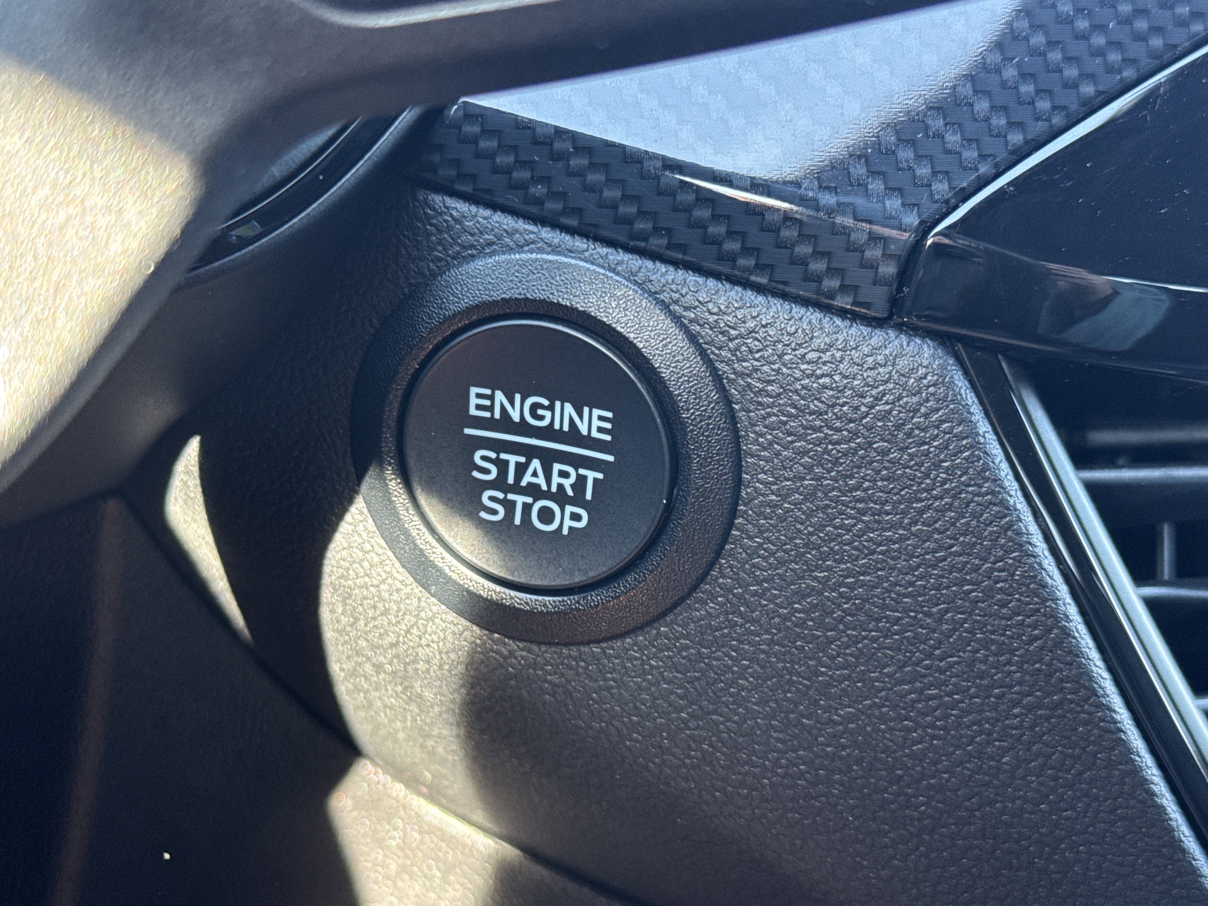 Certified 2024 Ford Escape ST-Line image 25