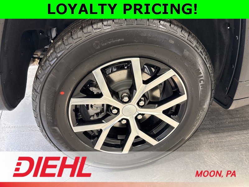 New 2025 Jeep Grand Cherokee Limited image 8