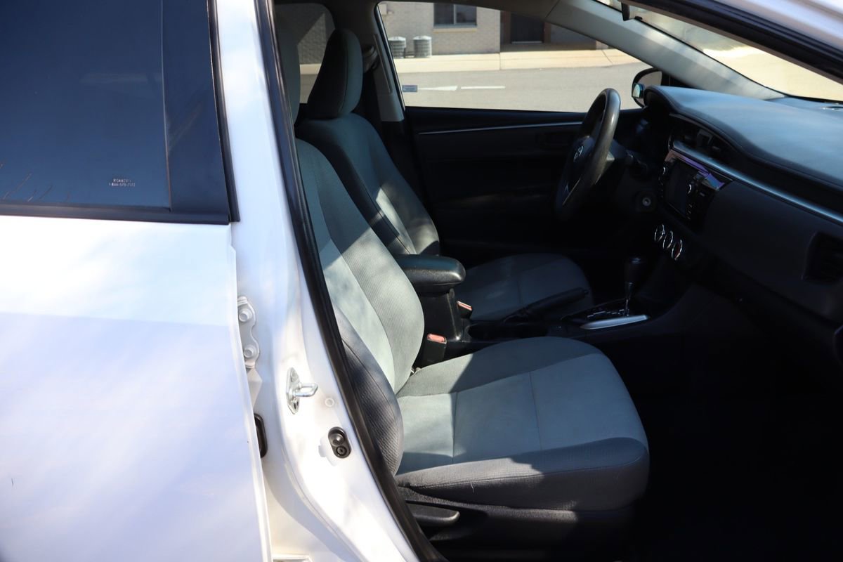 Used 2014 Toyota Corolla L image 22