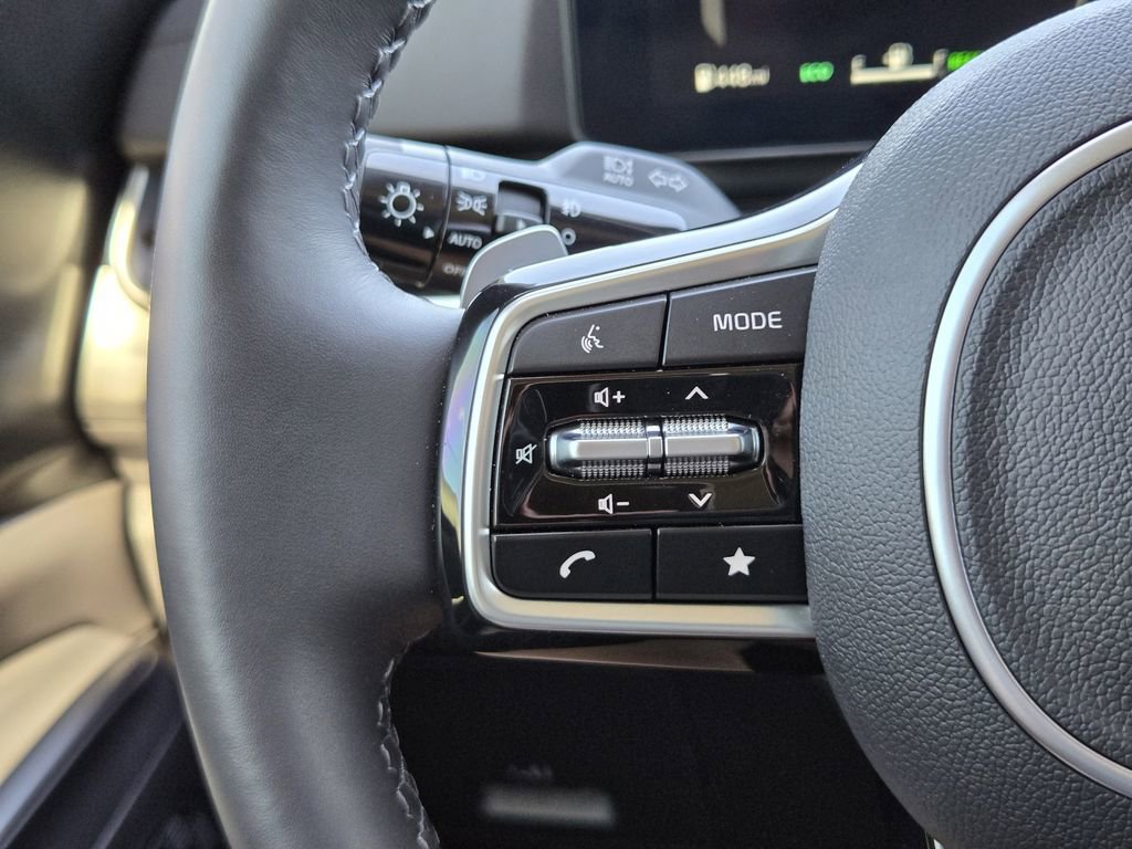 Certified 2026 Kia Carnival SX Prestige image 27