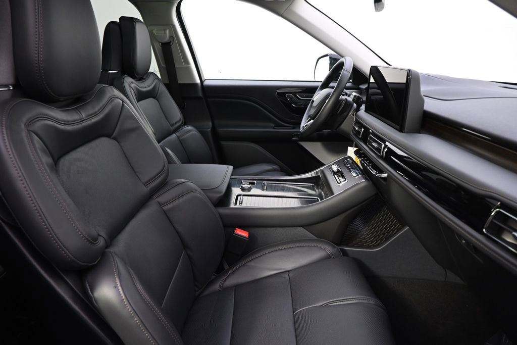 New 2026 Lincoln Aviator Reserve AWD/4WD image 16