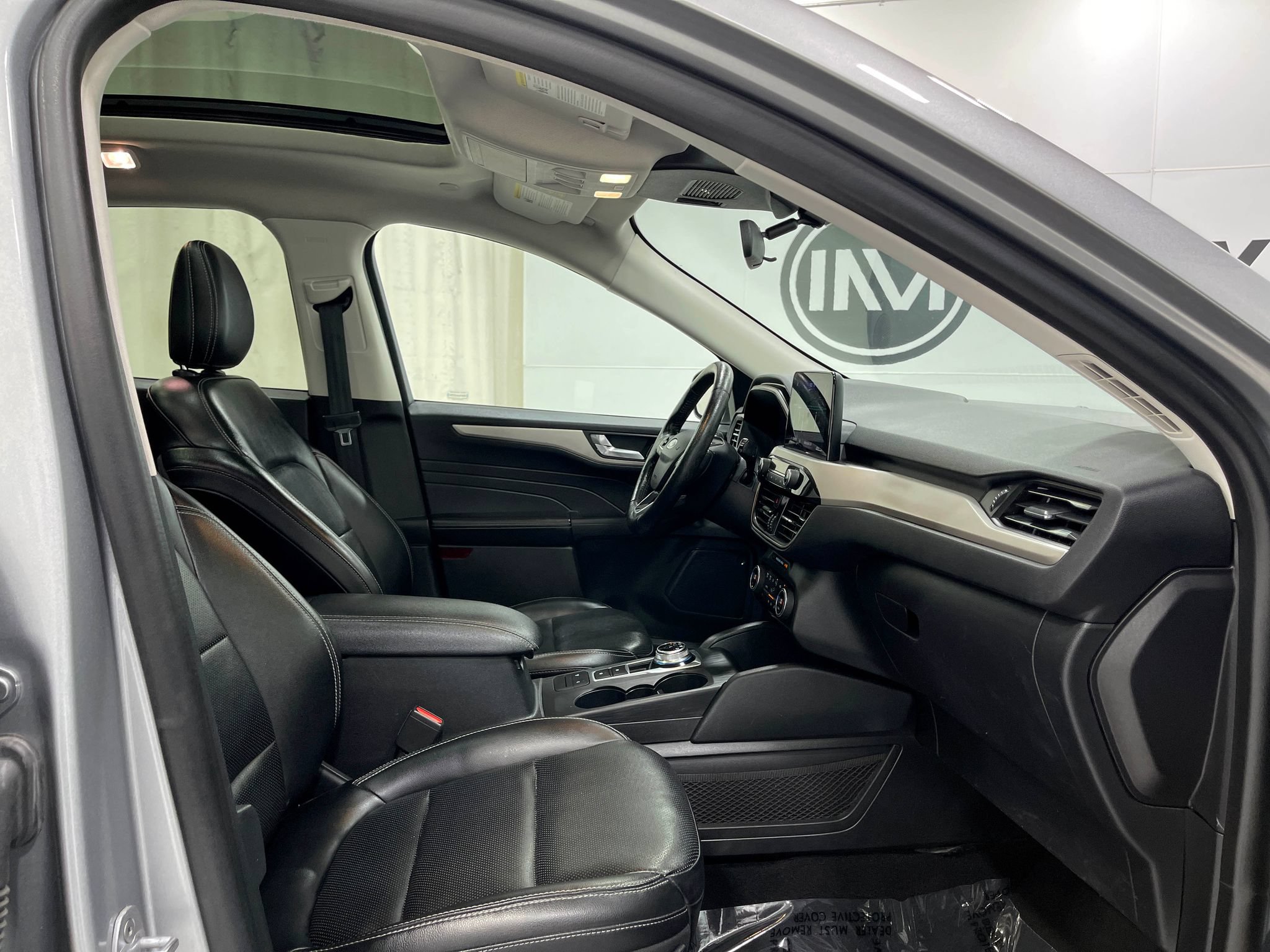 Used 2021 Ford Escape SEL AWD/4WD image 32