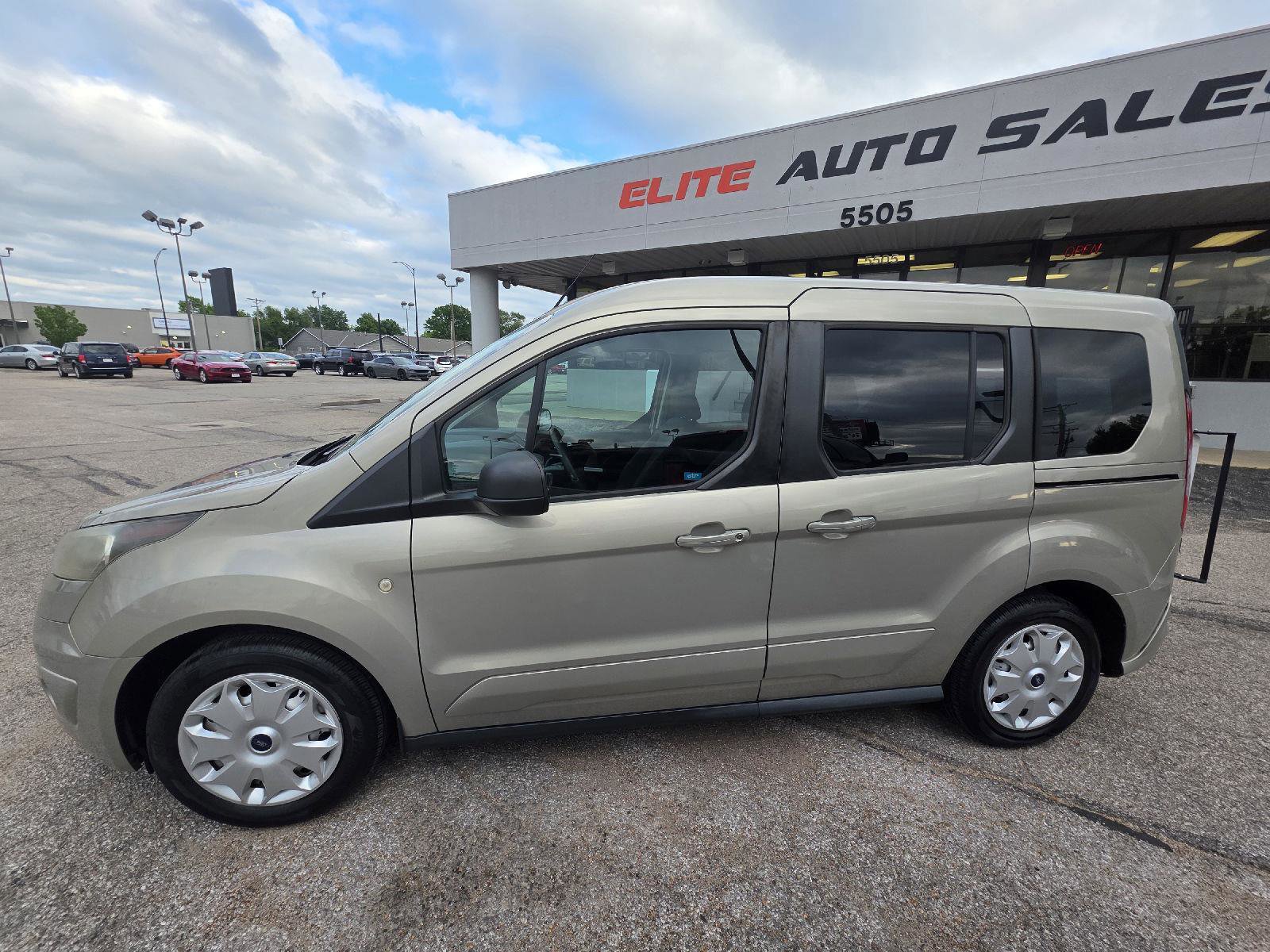 Used 2014 Ford Transit Connect XLT FWD image 8