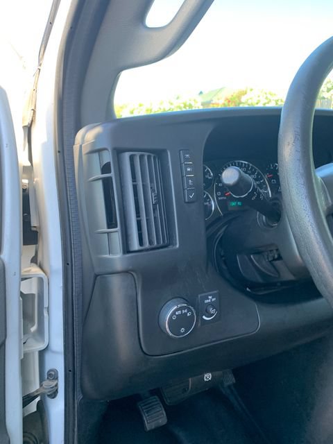Used 2017 GMC Savana 3500 Extended RWD image 14