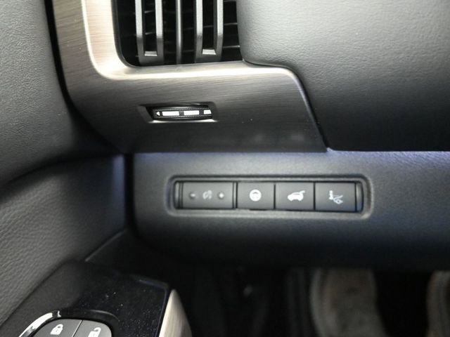 Used 2025 Nissan Pathfinder Platinum AWD/4WD image 27