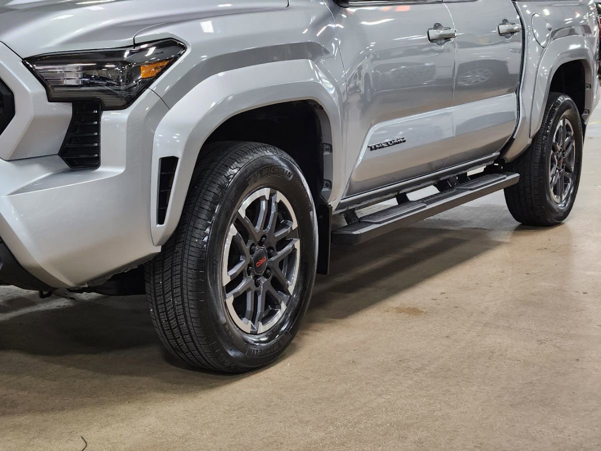 Used 2024 Toyota Tacoma TRD Sport RWD image 17