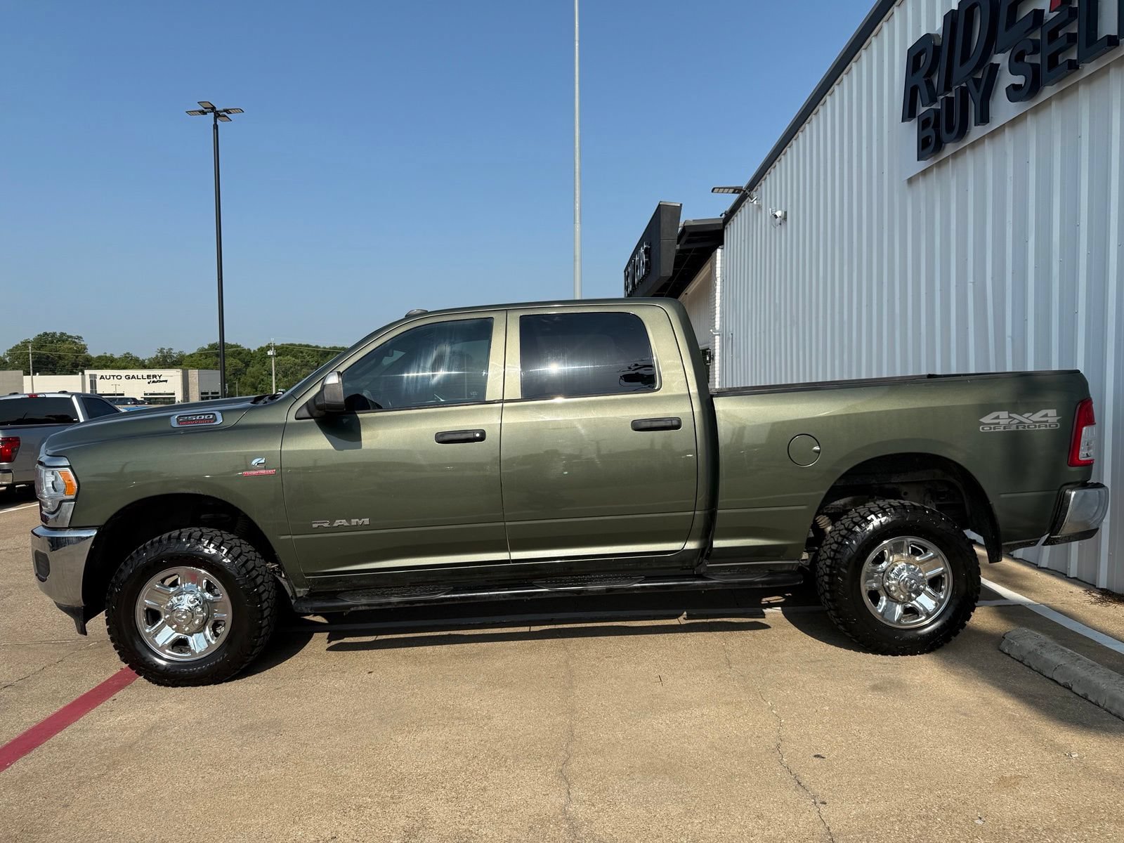 Used 2021 RAM 2500 Tradesman AWD/4WD image 2