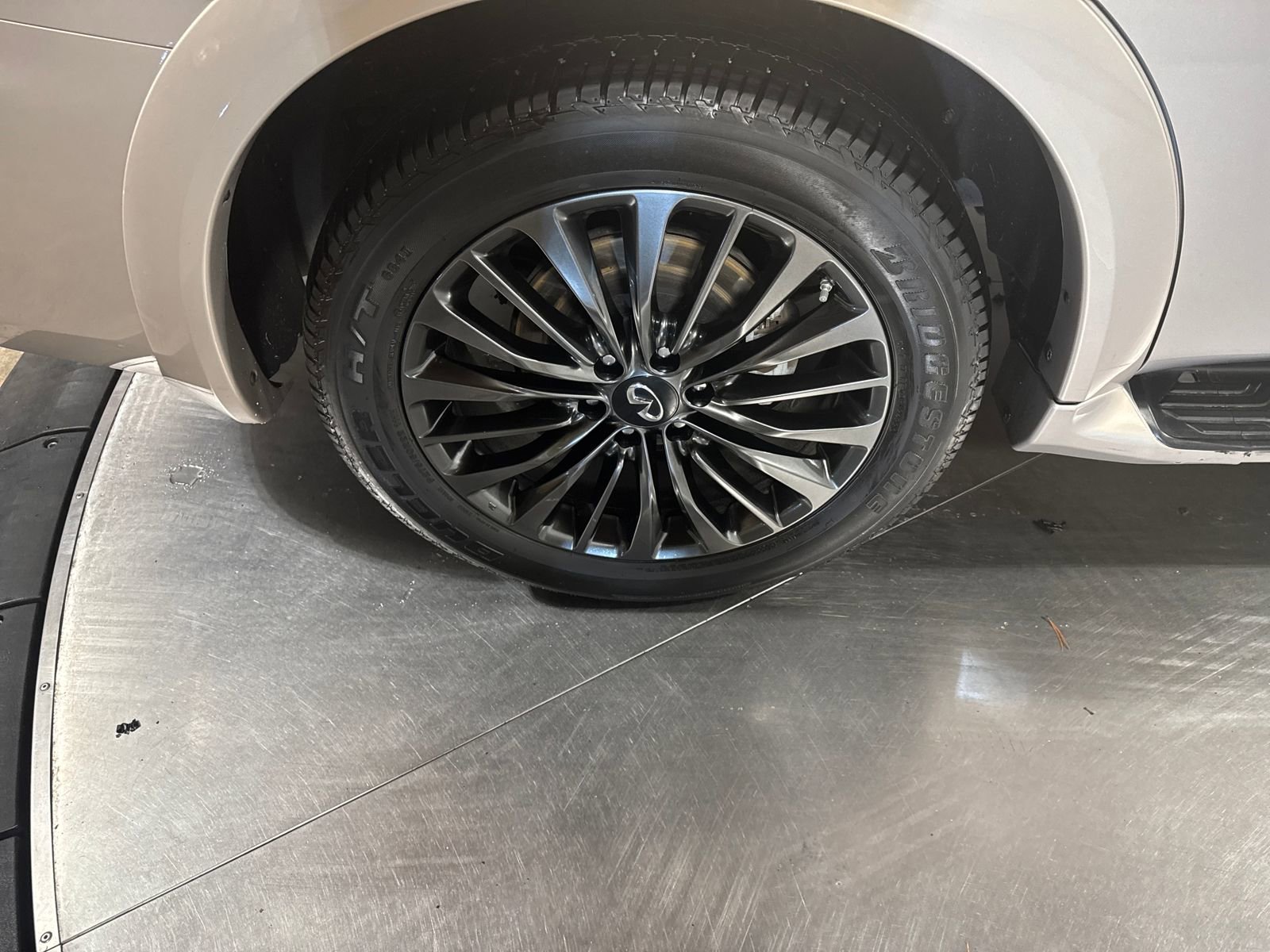 Used 2023 INFINITI QX80 Sensory w/ Cargo Package image 13