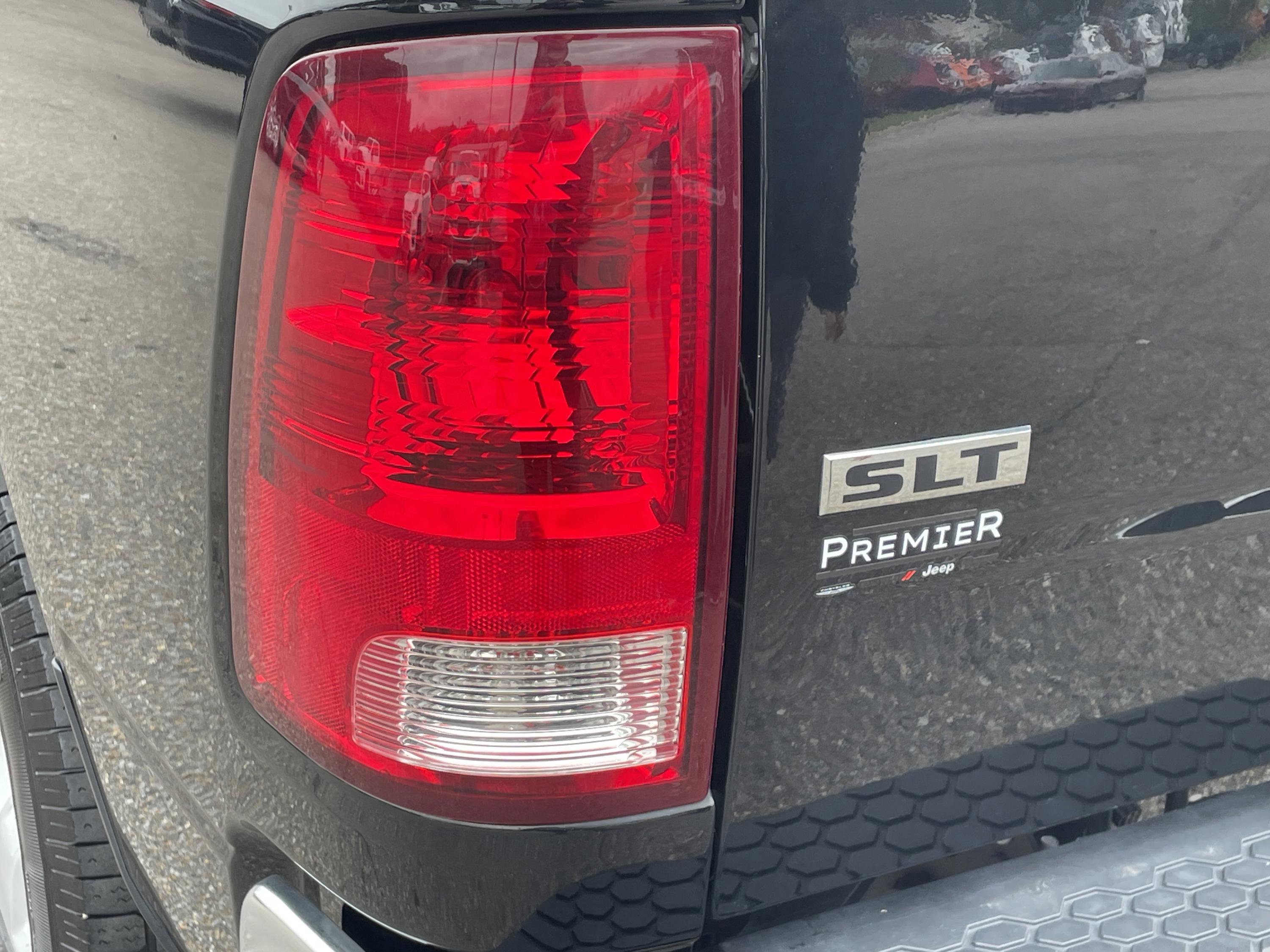 Used 2023 RAM 1500 Classic SLT w/ Trailer & Traction Group image 9