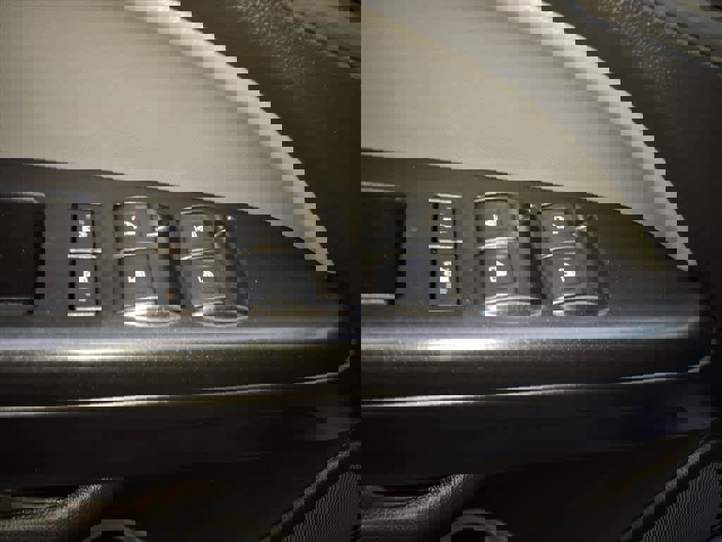 Used 2022 GMC Canyon Elevation Standard w/ Convenience Package image 12