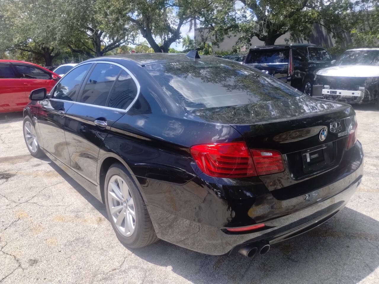 Used 2016 BMW 528i Sedan w/ Premium Package image 9