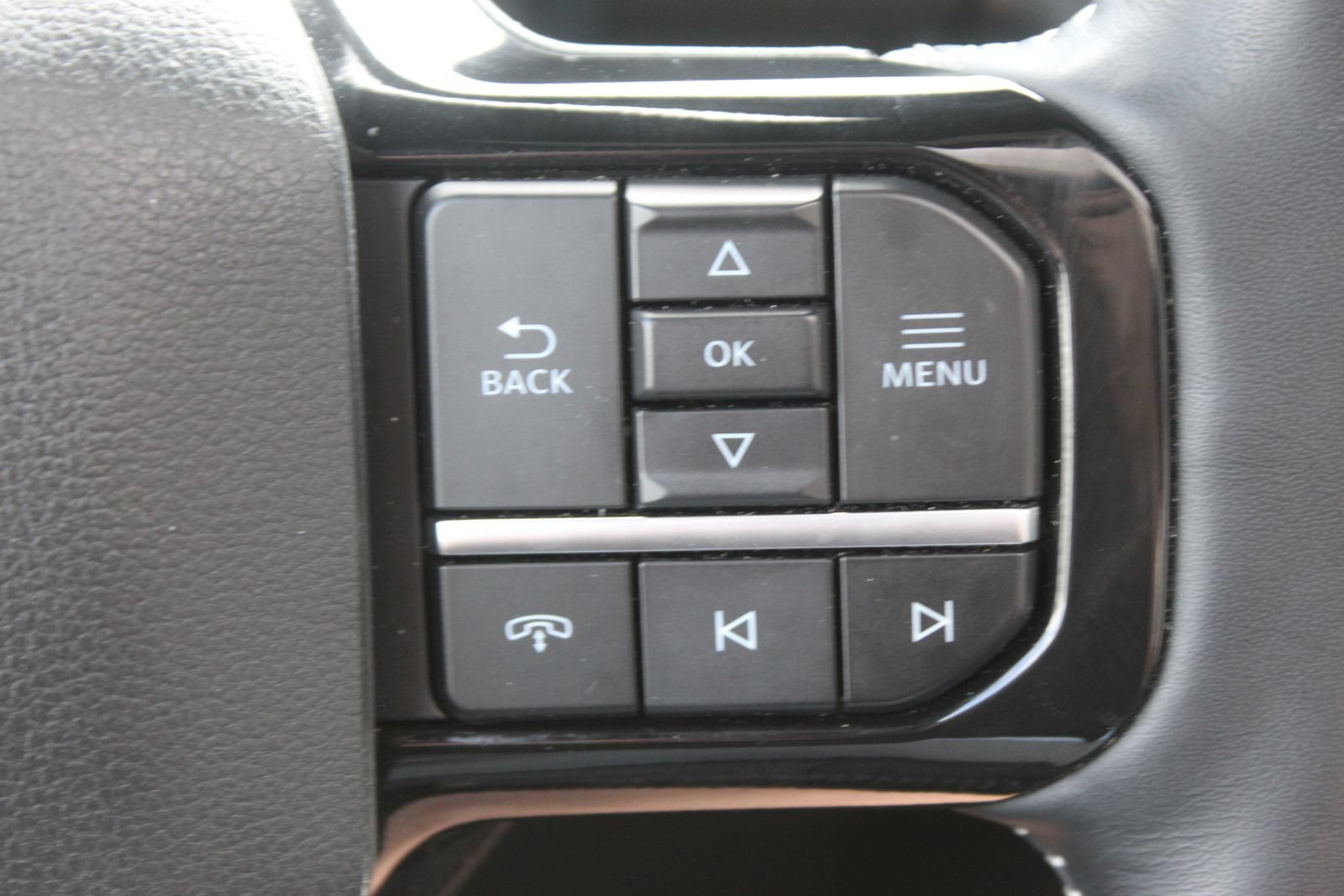 Used 2023 Ford F150 Lightning Platinum AWD/4WD image 33