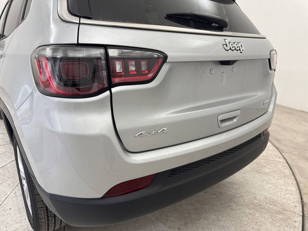 Used 2025 Jeep Compass Latitude image 20