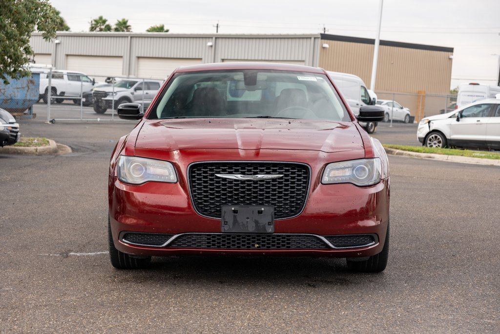 Used 2019 Chrysler 300 Touring w/ Sport Appearance Package image 2
