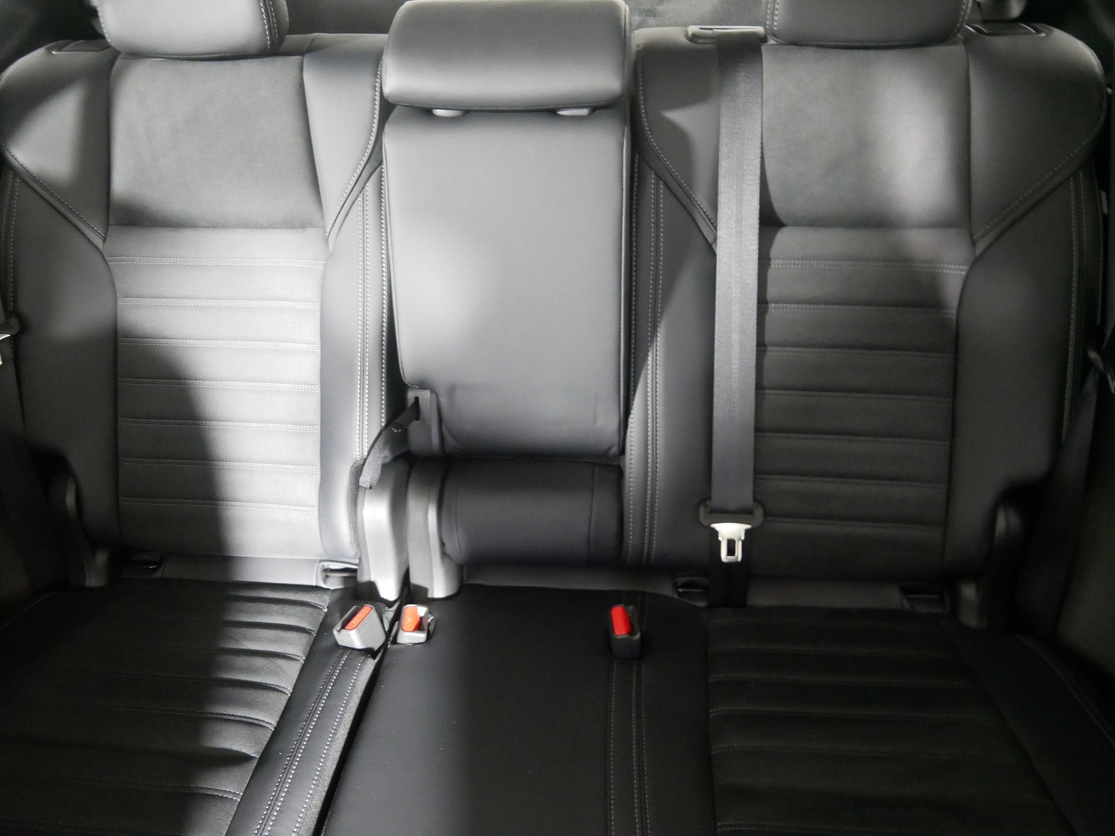 New 2025 Mitsubishi Outlander SE image 3