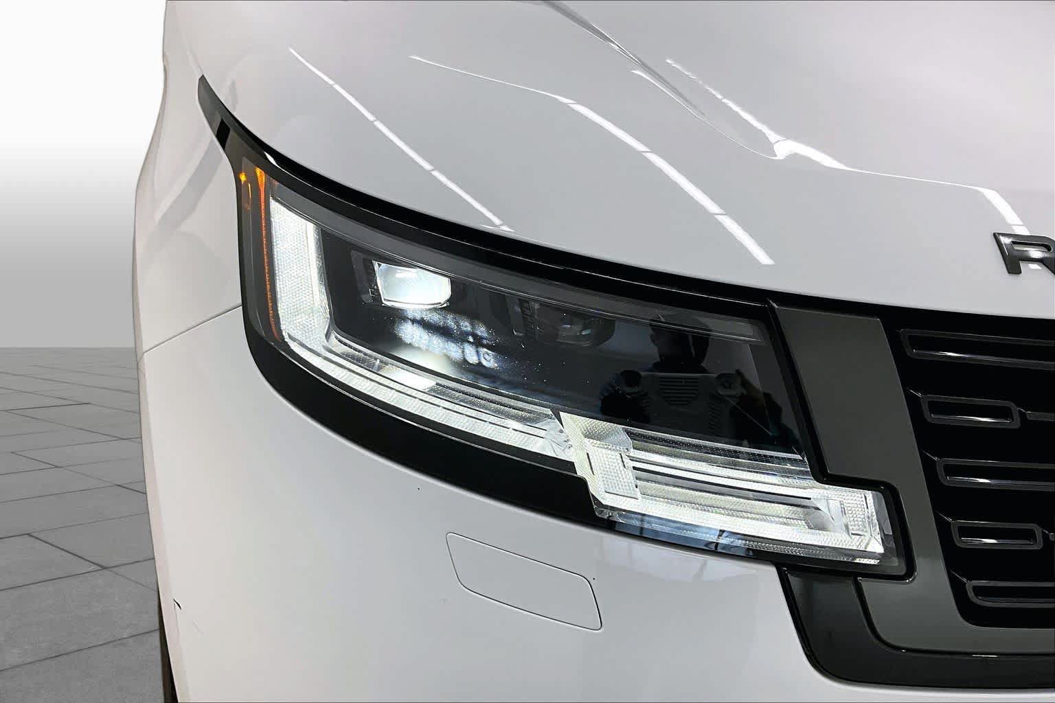 Used 2023 Land Rover Range Rover Long Wheelbase SE AWD/4WD image 27