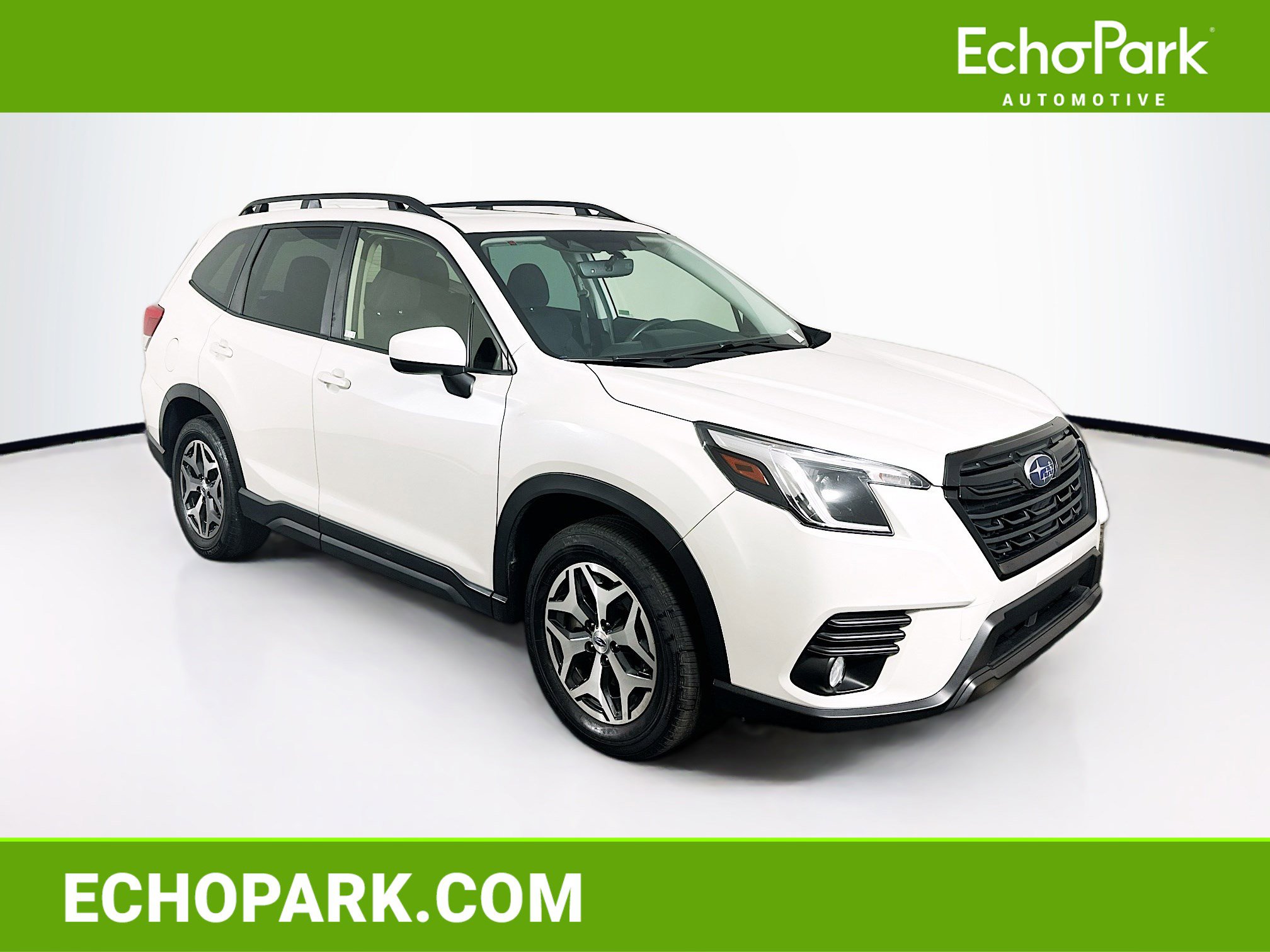 Used 2023 Subaru Forester Premium image 1