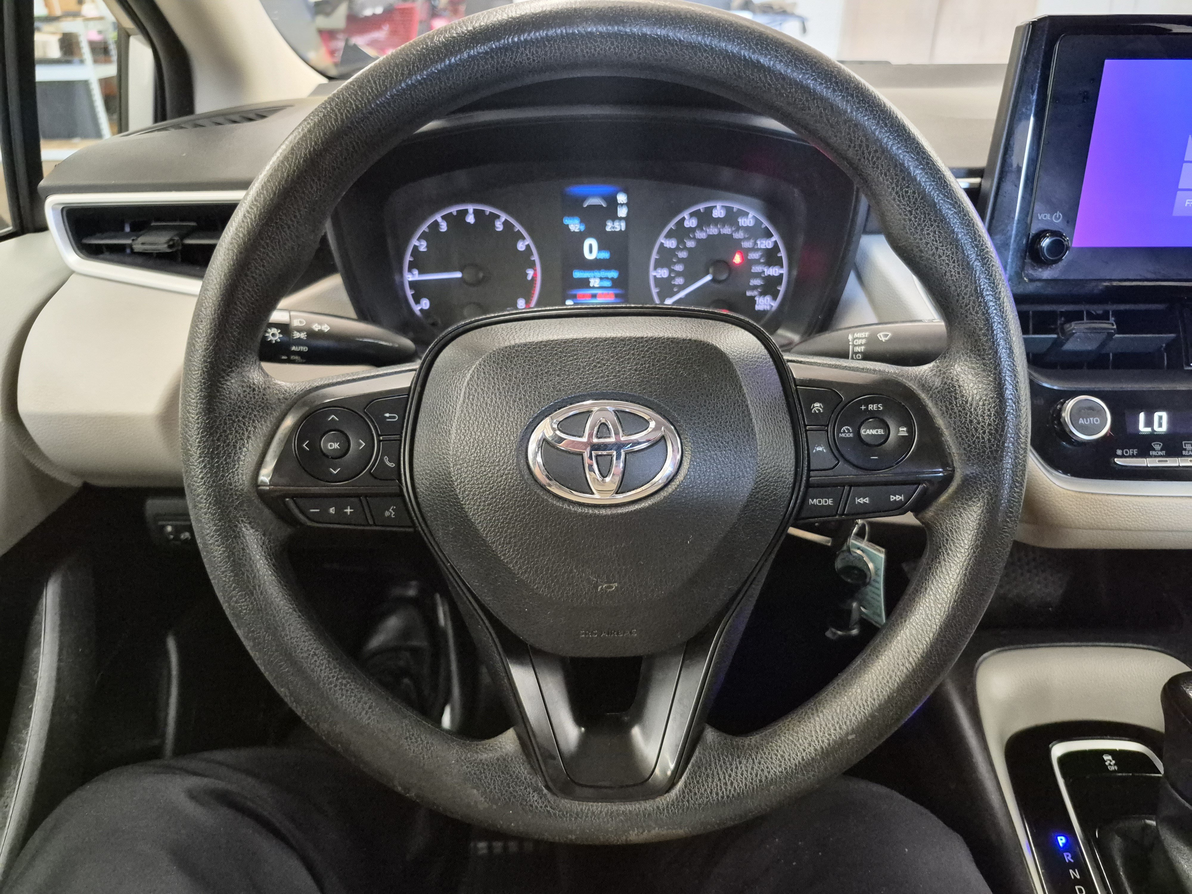 Used 2023 Toyota Corolla LE FWD image 25