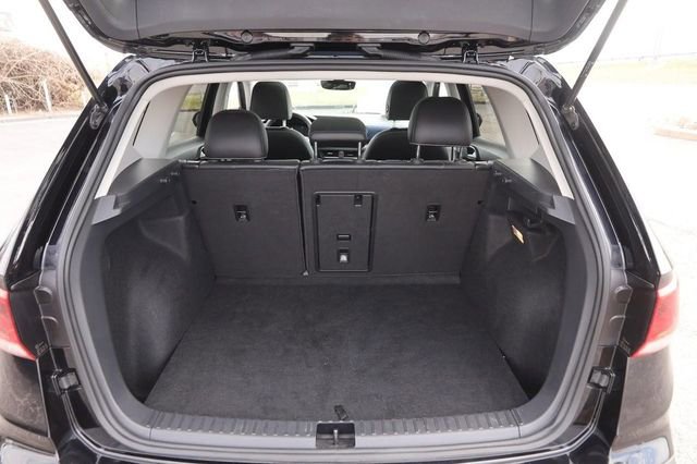 Certified 2023 Volkswagen Taos SE w/ Panoramic Sunroof Package image 7