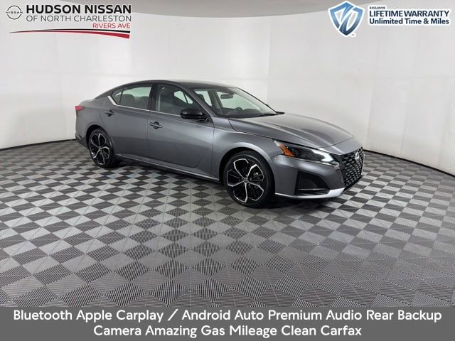 Used 2024 Nissan Altima 2.5 SR FWD image 1