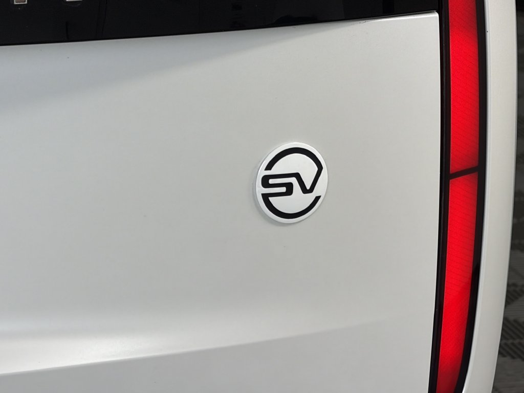 New 2027 Land Rover Range Rover SV AWD/4WD image 9