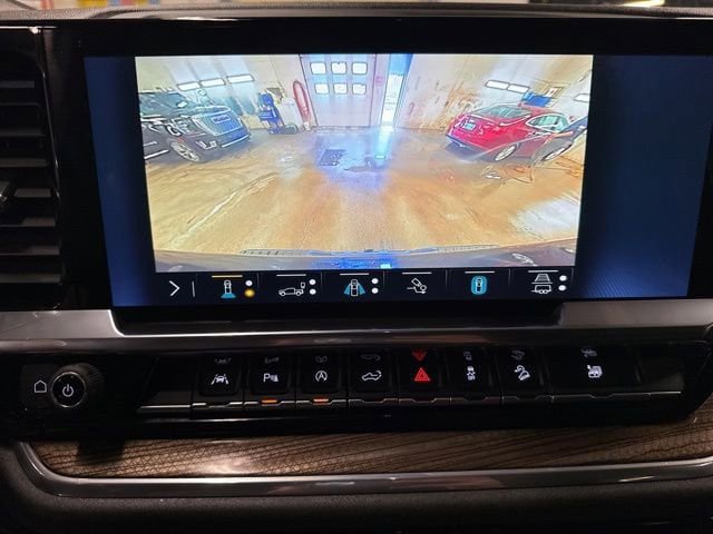 Used 2023 Chevrolet Silverado 1500 RST w/ True North Edition Plus AWD/4WD image 15