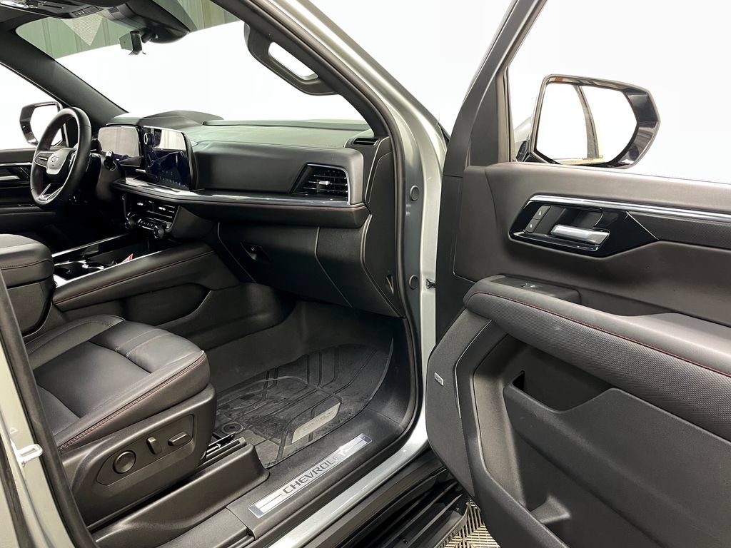 Certified 2025 Chevrolet Tahoe RST w/ RST Performance Edition AWD/4WD image 41