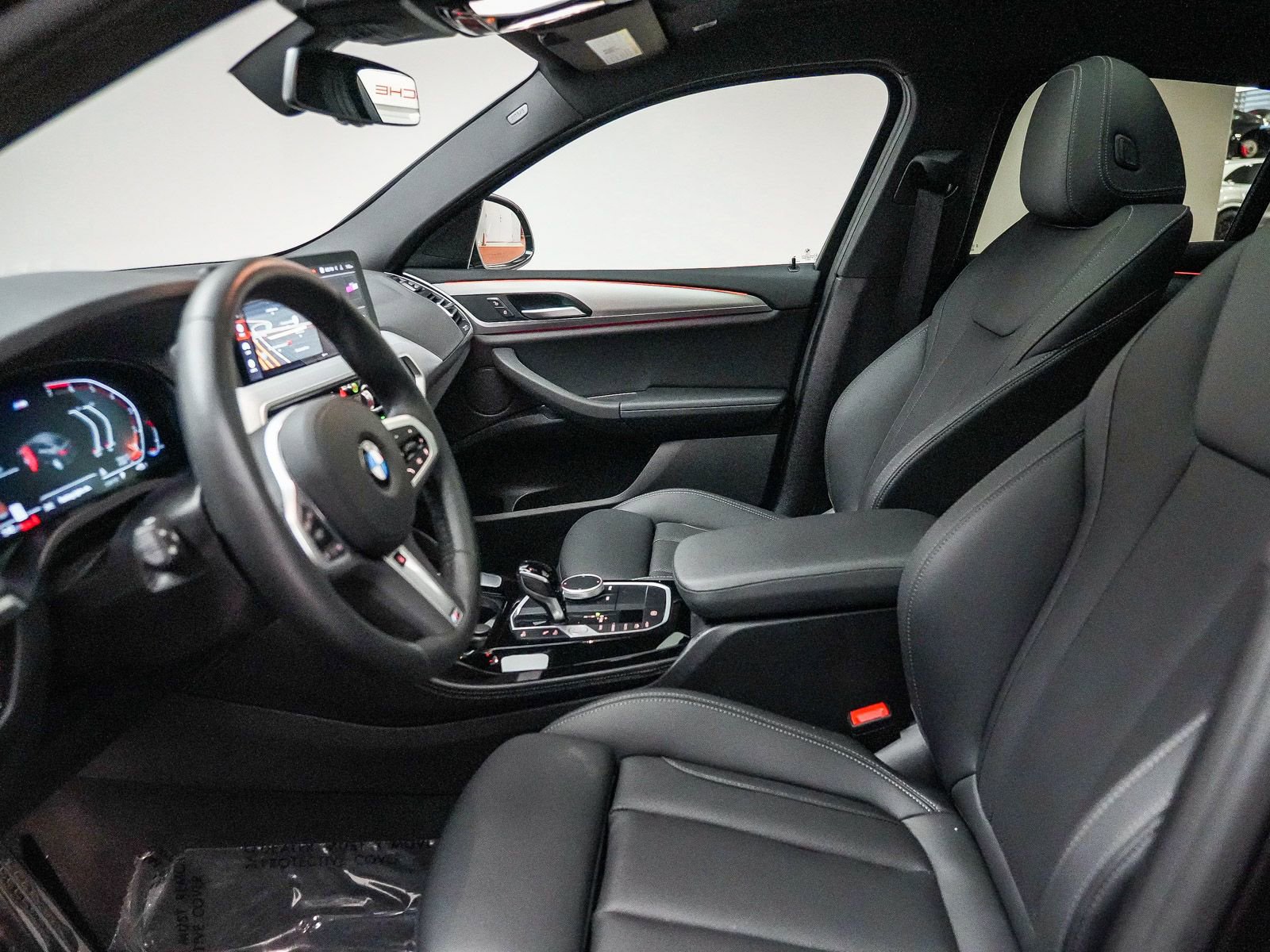 Used 2025 BMW X4 xDrive30i image 19