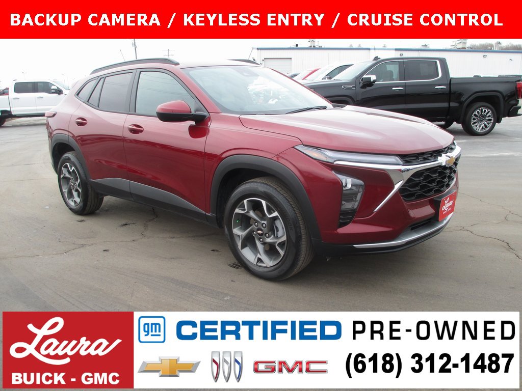 Used 2025 Chevrolet Trax LT image 1