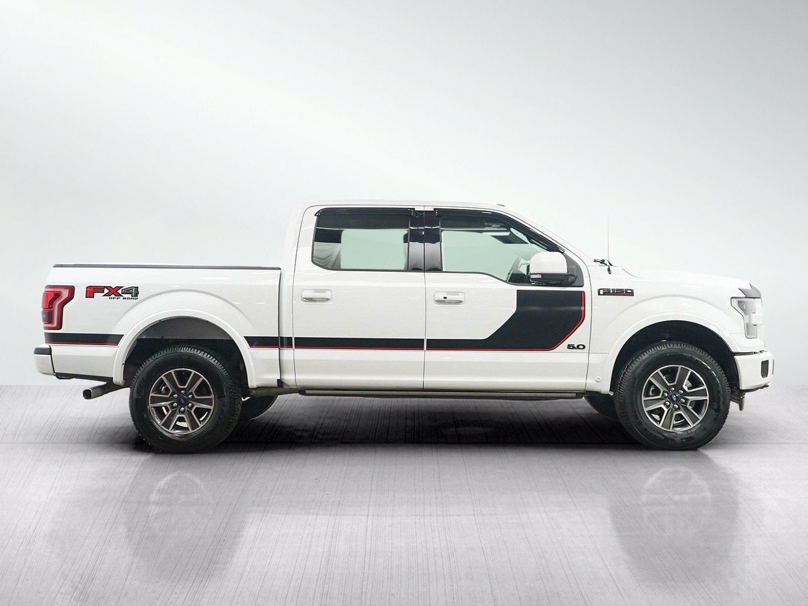 Used 2017 Ford F150 Lariat w/ Equipment Group 502A Luxury AWD/4WD image 7